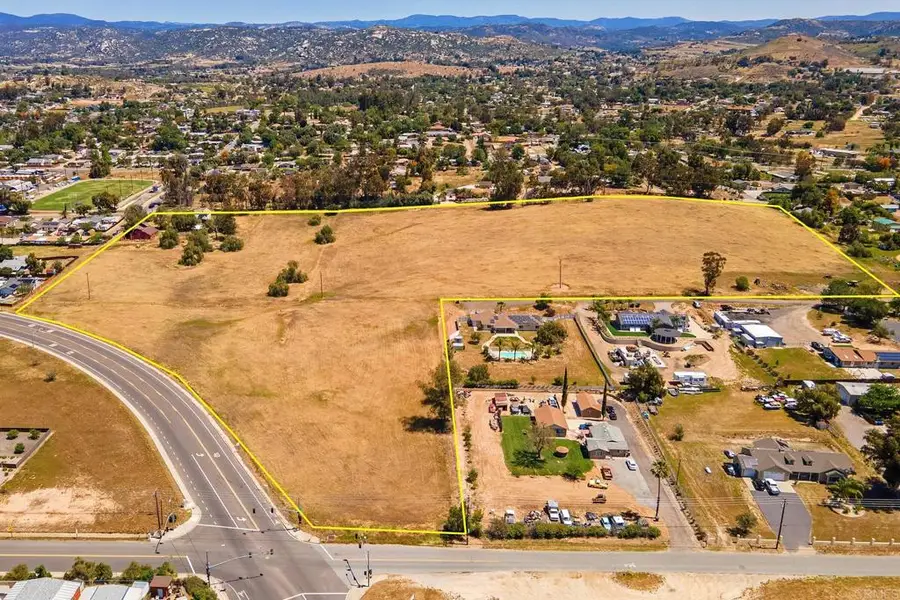 915 9th St, Ramona, CA 92065 - #2