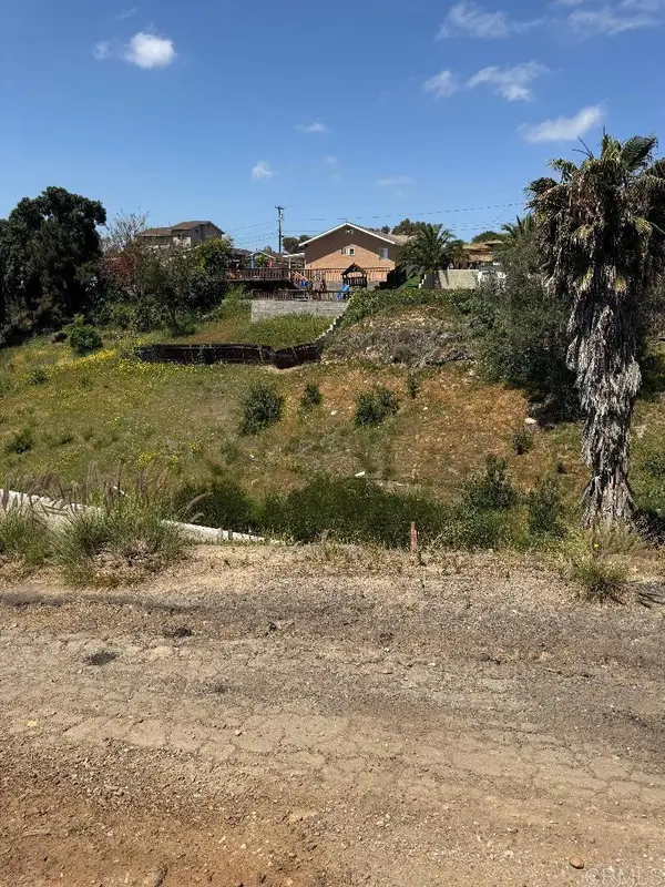 564 S 66th Street, San Diego, CA 92114