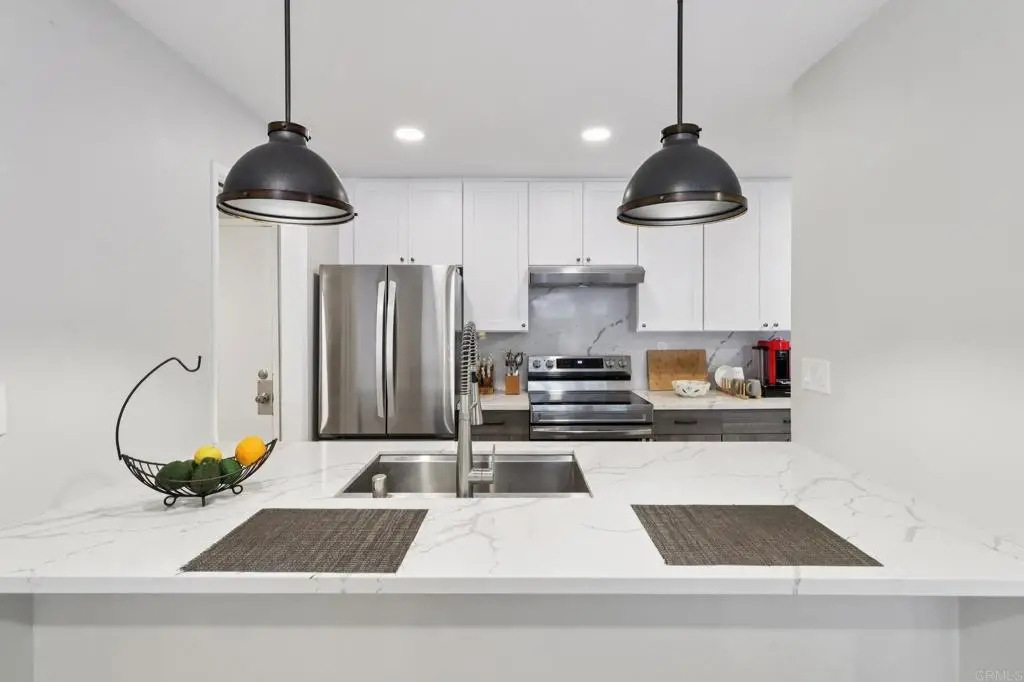 2348 La Costa Ave #202, Carlsbad, CA 92009 - Image #1