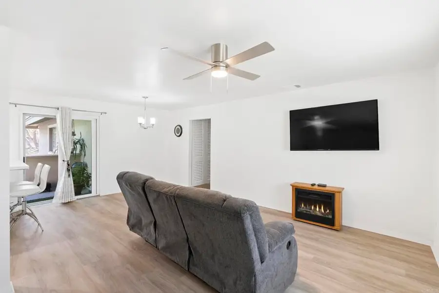 913 Amistad Ct #D, El Cajon, CA 92019 - Image #2