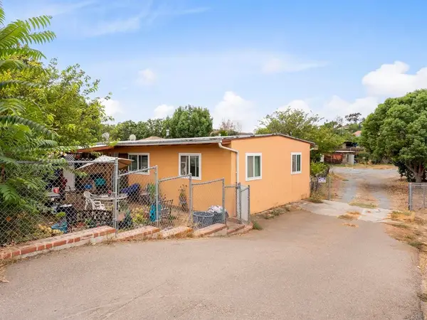 9620 Los Coches Road, Lakeside, CA 92040