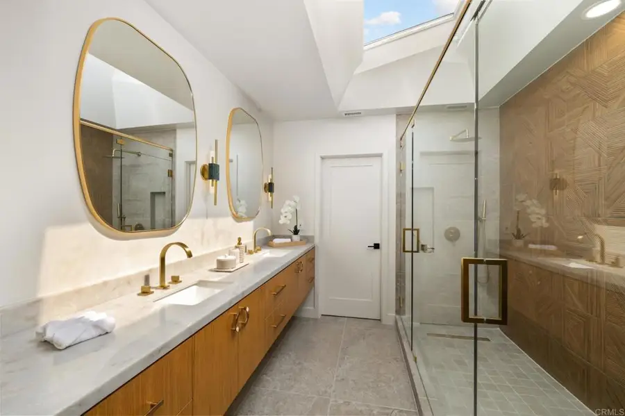 5949 S Garth Ave, Los Angeles, CA 90056 - Image #3