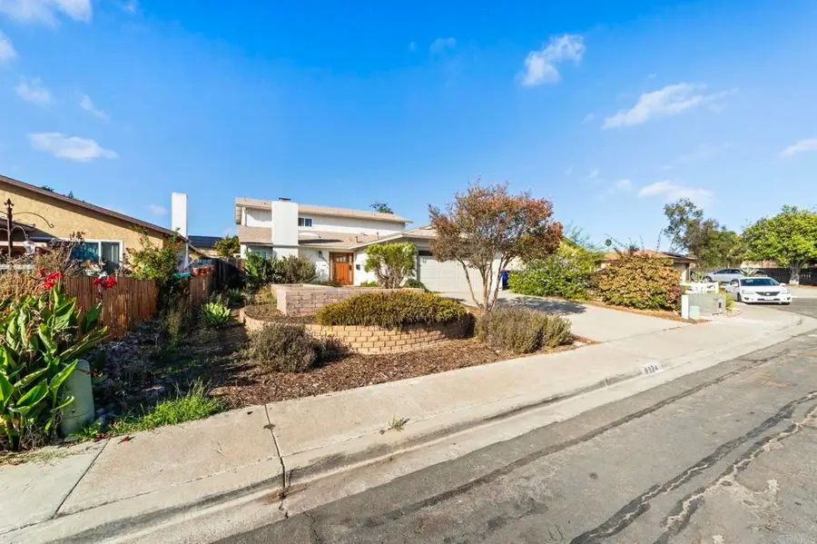 8324 Calle Calzada, San Diego, CA 92126 - Image #3