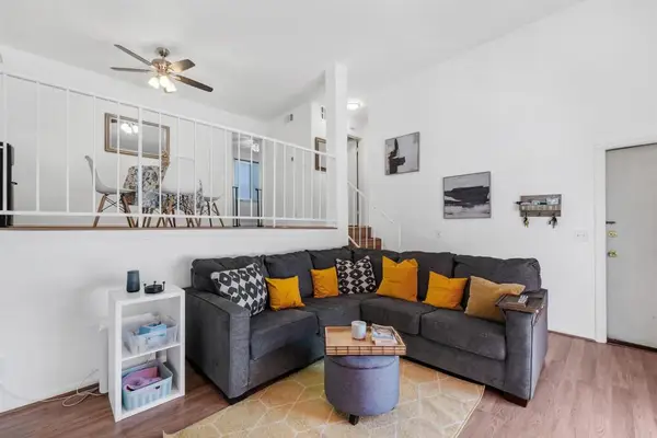 14293 Foothill Blvd #19, Sylmar, CA 91342