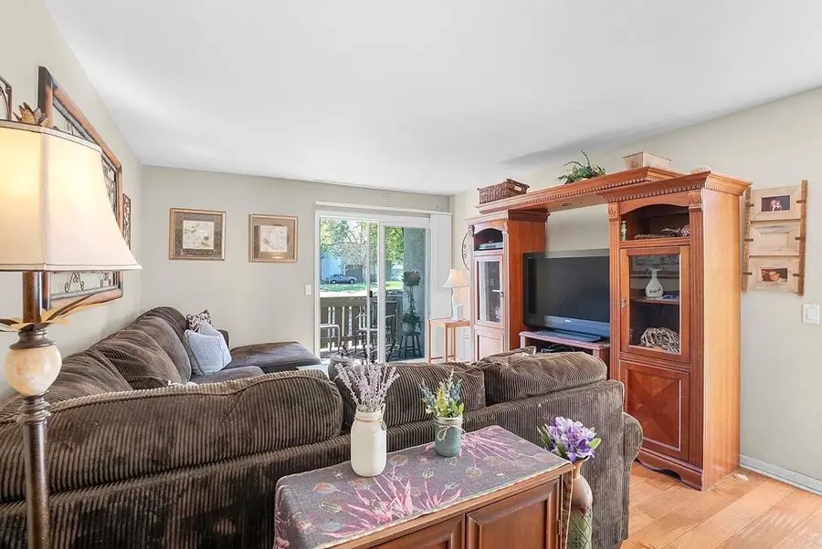 2536 White Oak Place #1, Escondido, CA 92027 - Image #3