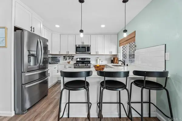 215 Henrietta Ct, San Diego, CA 92114