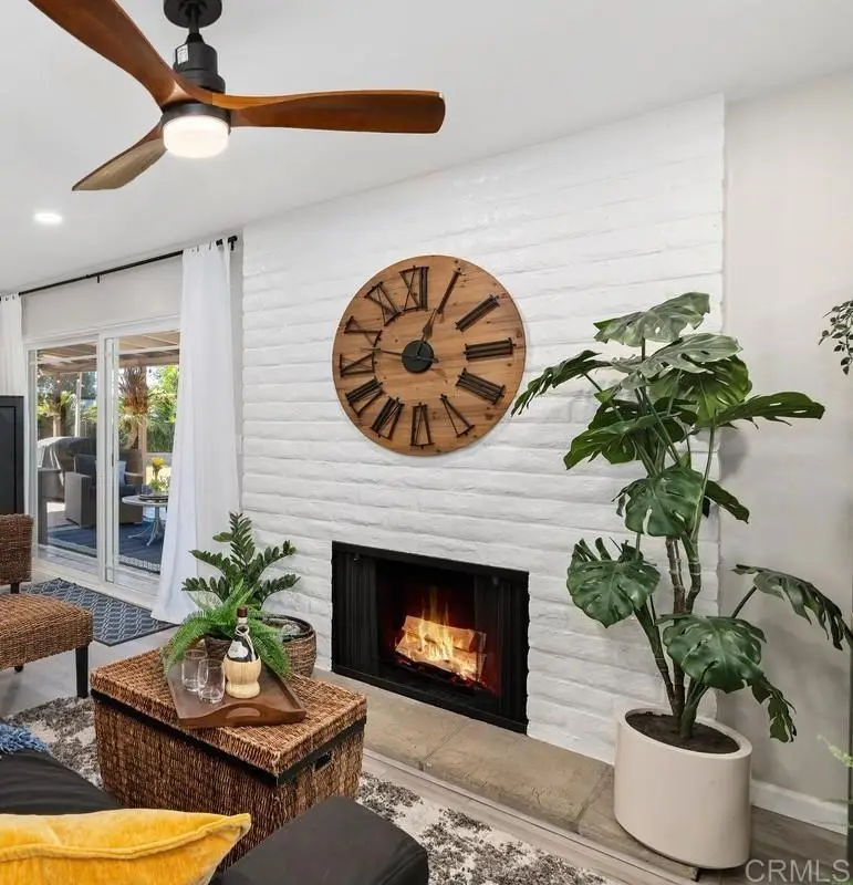 3542 Governor Drive, San Diego, CA 92122 - #3