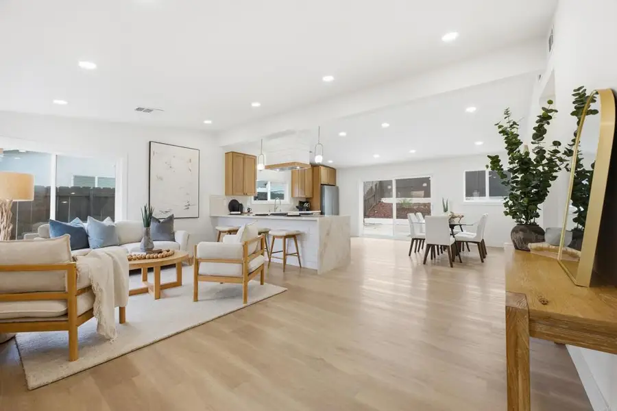 11329 Avenida Del Gato, San Diego, CA 92126 - #3