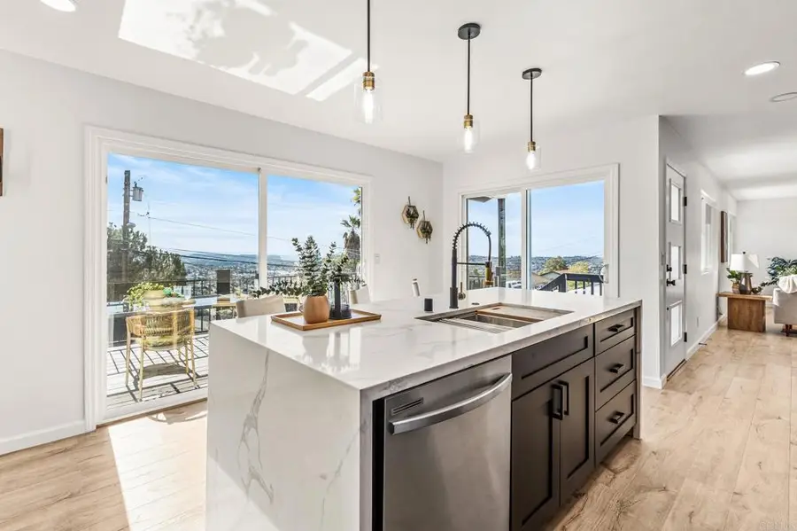 9428 Eucalyptus Street, Spring Valley, CA 91977 - #3