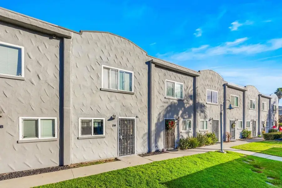 851 S Mollison Avenue, El Cajon, CA 92020 - #2