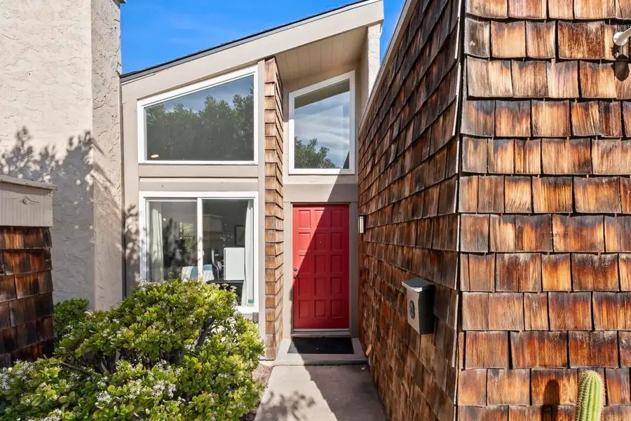 18027 Cotorro Rd, San Diego, CA 92128 - Image #2