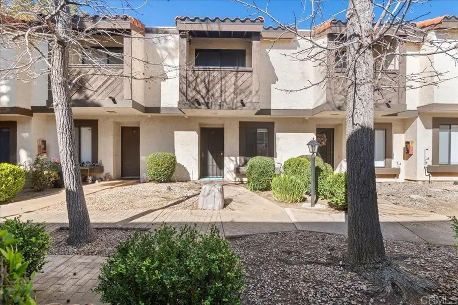 389 Shady Ln #D, El Cajon, CA 92021 - #3