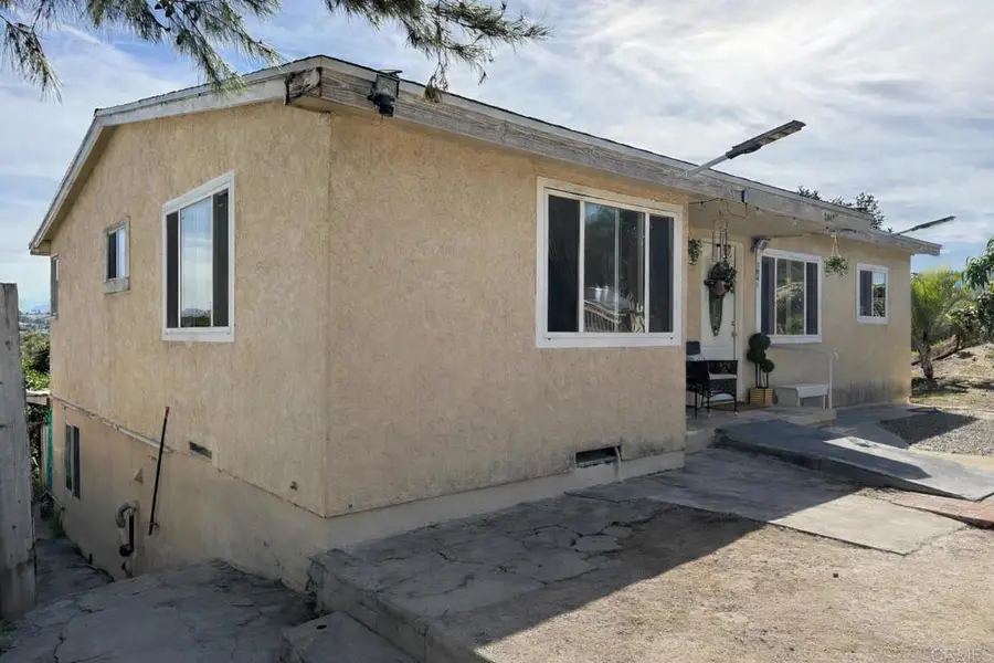 3041 Menlo Avenue, San Diego, CA 92105 - #2