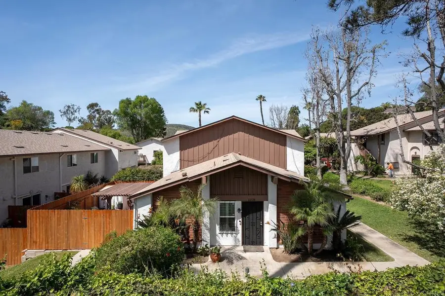 6632 Bell Bluff Avenue #B, San Diego, CA 92119 - #2