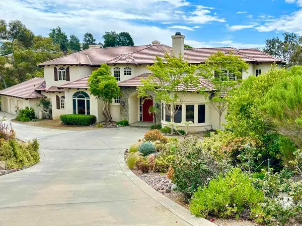 7324 El Fuerte Street, Carlsbad, CA 92009