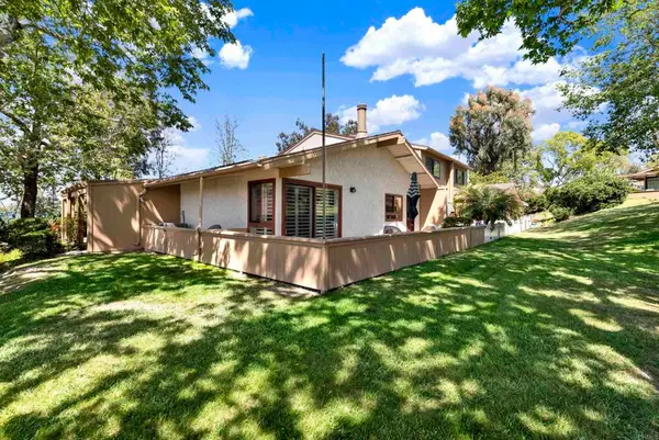 6050 Henderson Drive #16, La Mesa, CA 91942