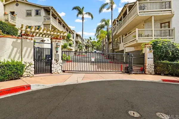 3961 Hortensia #H7, San Diego, CA 92110