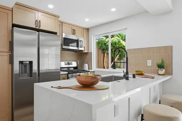 821 Del Mar Downs Road #D, Solana Beach, CA 92075