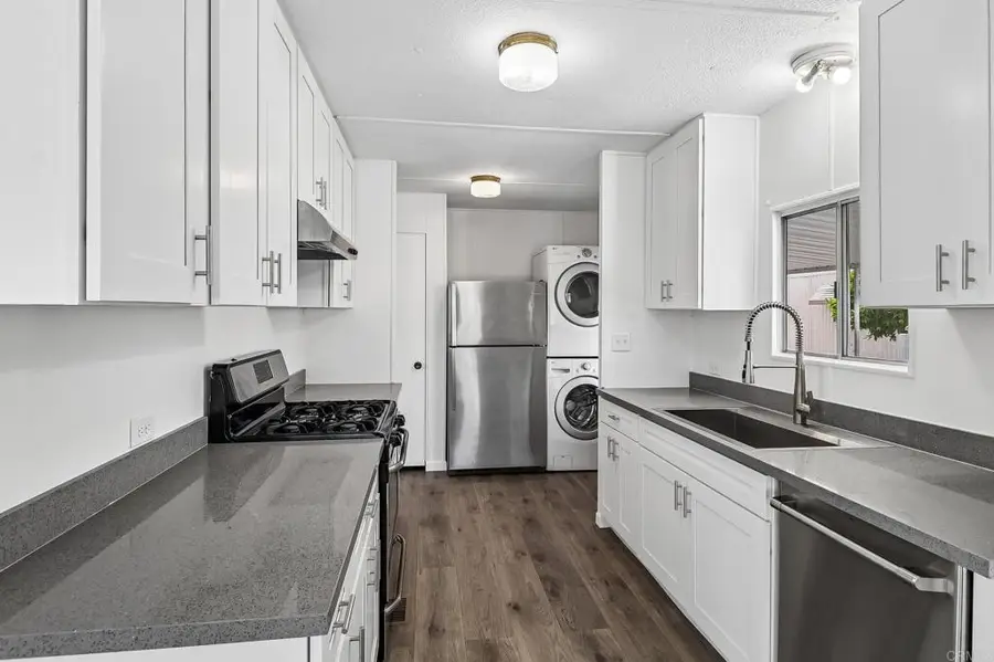 78 El Prado Lane, Oceanside, CA 92058 - #3