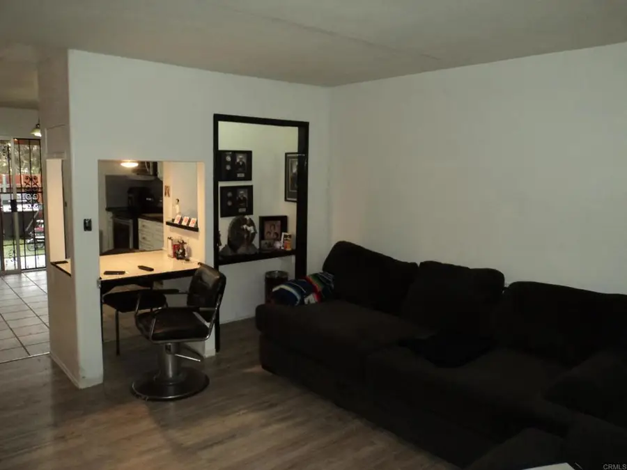 2083 Berry St, Lemon Grove, CA 91945 - #2