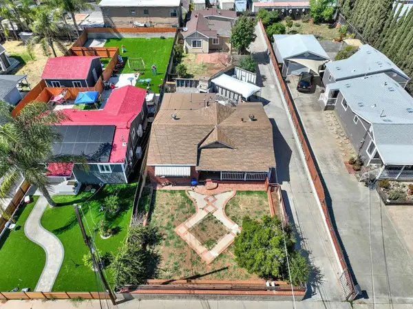 1336 Peach Avenue, El Cajon, CA 92021