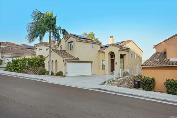 1819 Fabled Waters Dr, Spring Valley, CA 91977