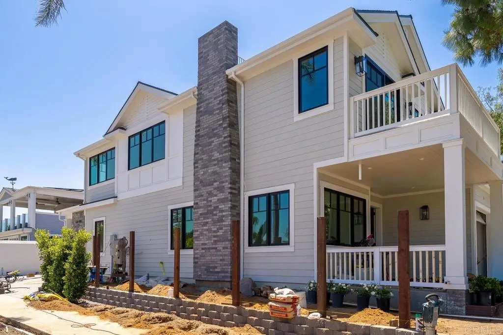 305 J Avenue, Coronado, CA 92118 - #1