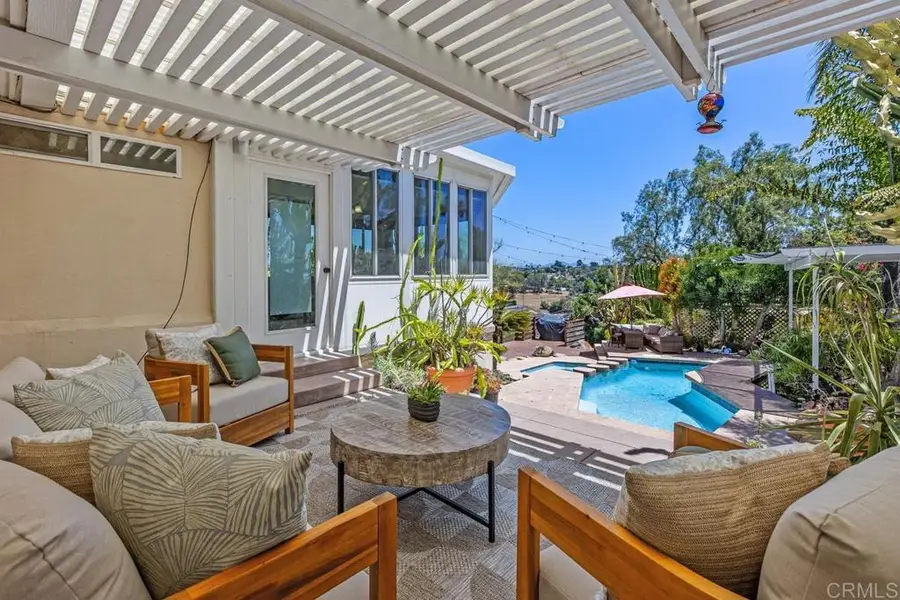 746 Sunrise Drive E, Vista, CA 92084 - #3
