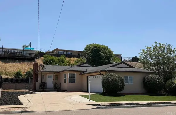 6821 Estrella Avenue, San Diego, CA 92120