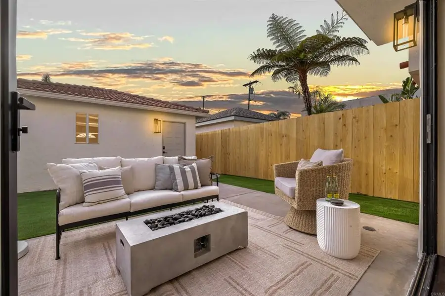 274 J Ave, Coronado, CA 92118 - #2
