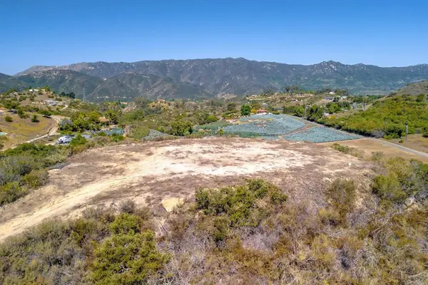 27 Daily Road, Fallbrook, CA 92028