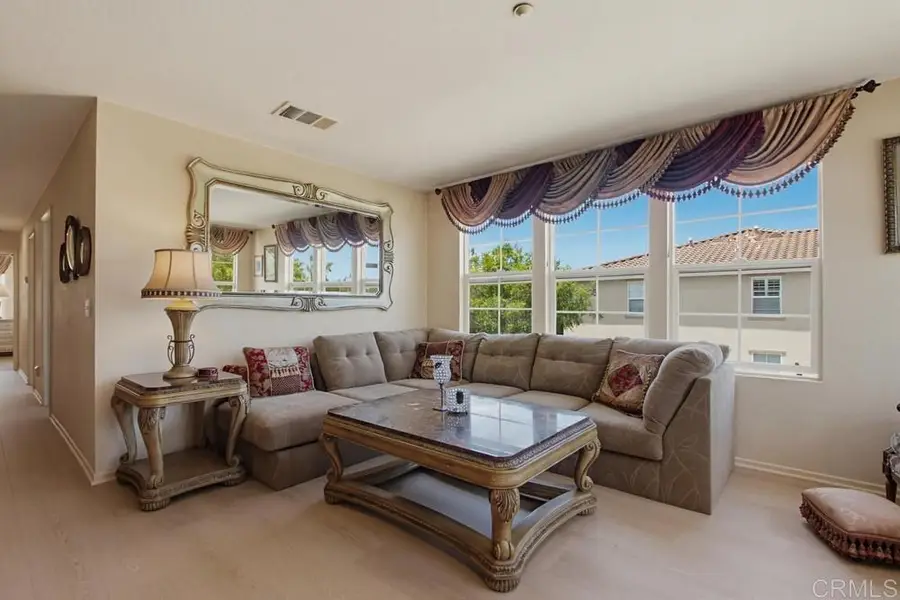 14692 Via Fiesta #10, San Diego, CA 92127 - #2