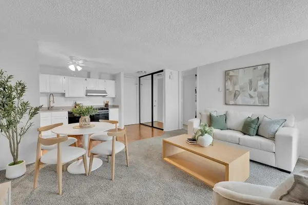 3050 Rue D'orleans #421, San Diego, CA 92110