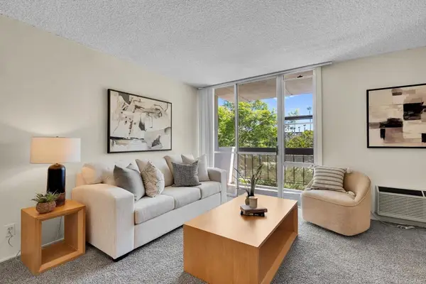 3050 Rue D'orleans #355, San Diego, CA 92110