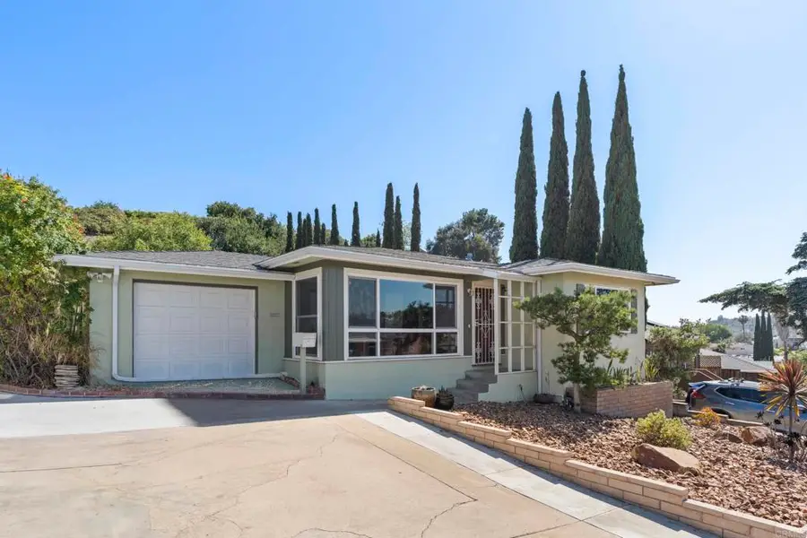 4142 Vista Grande Drive, San Diego, CA 92115 - #3
