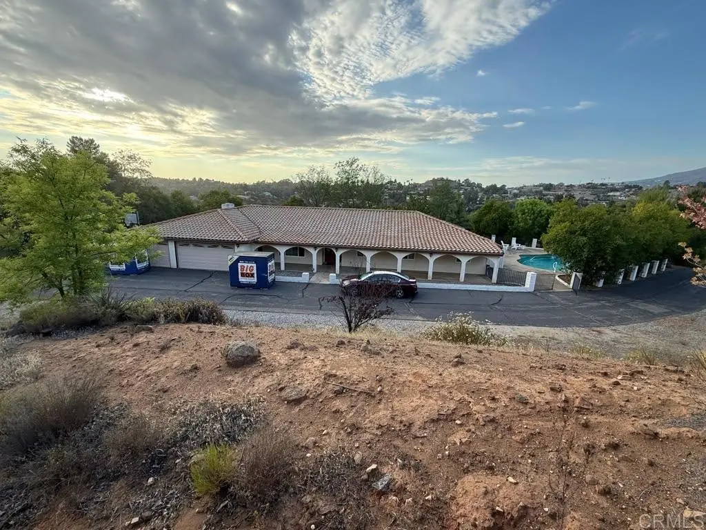 2185 Via Dieguenos, Alpine, CA 91901 - #1