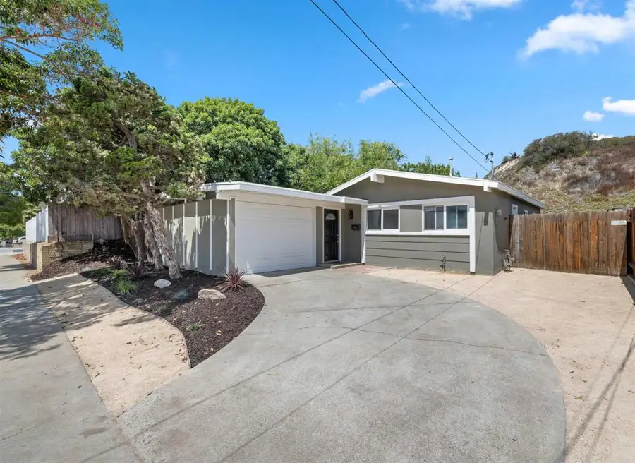 4674 Boxwood Drive, San Diego, CA 92117 - #2