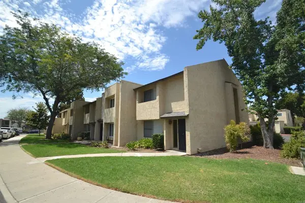 10512 Kerrigan Ct, Santee, CA 92071