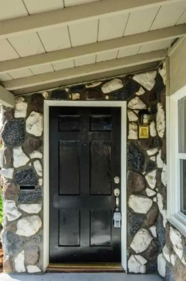 222 Los Alamos, San Diego, CA 92114