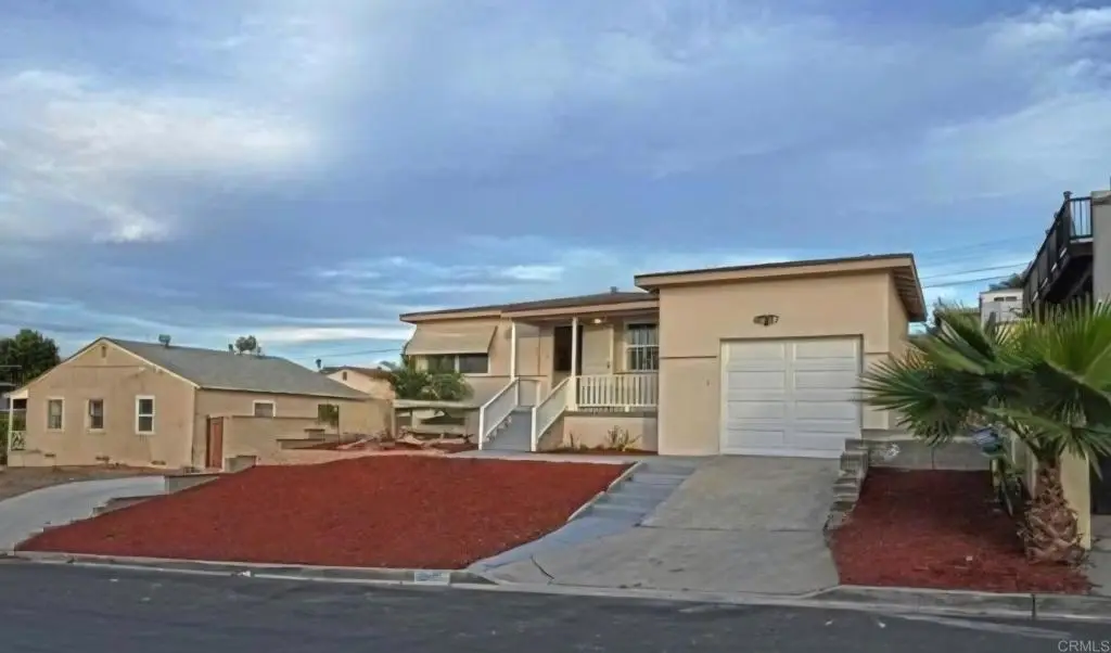 811 Gwen St, San Diego, CA 92114 - #1