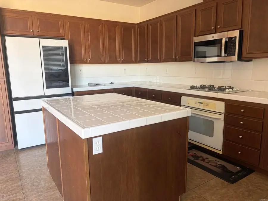5044 Crescent Bay Drive, San Diego, CA 92154 - #2