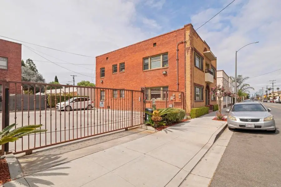 2528 E 10th Street, Long Beach, CA 90804 - #3