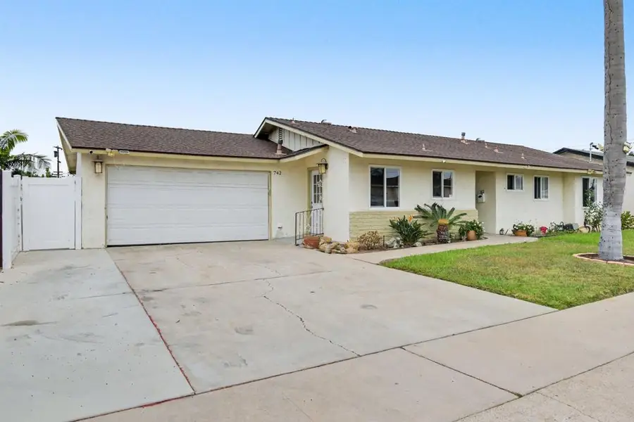 742 Date Avenue, Chula Vista, CA 91910 - #2
