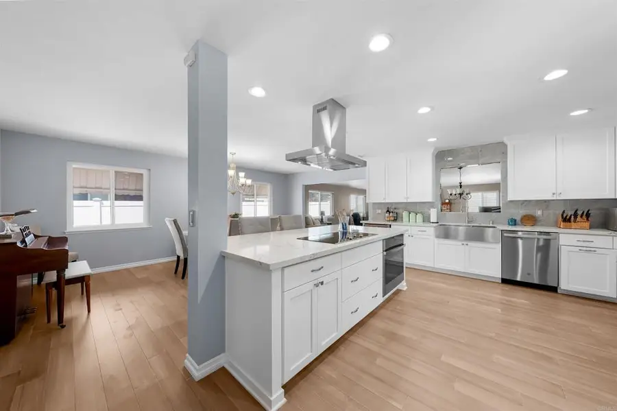 8314 Lake Gaby Avenue, San Diego, CA 92119 - #2