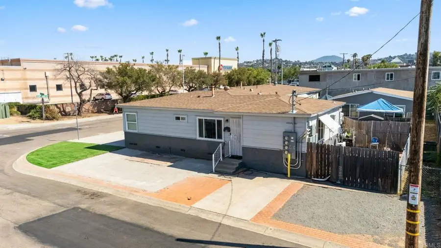 315 W Cypress Avenue, El Cajon, CA 92020 - #3