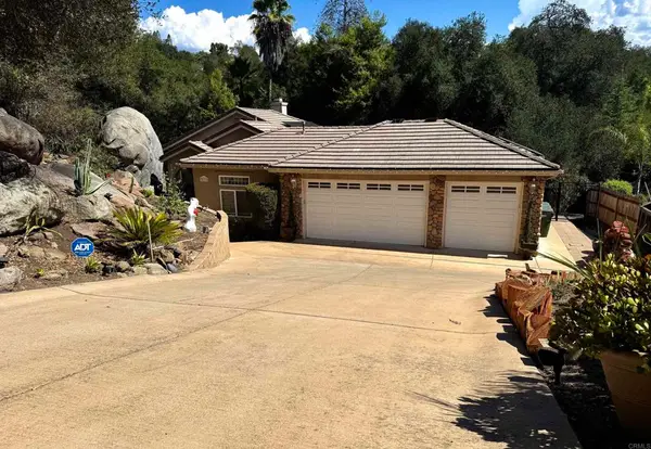 28315 Meadow Glen Way W, Escondido, CA 92026
