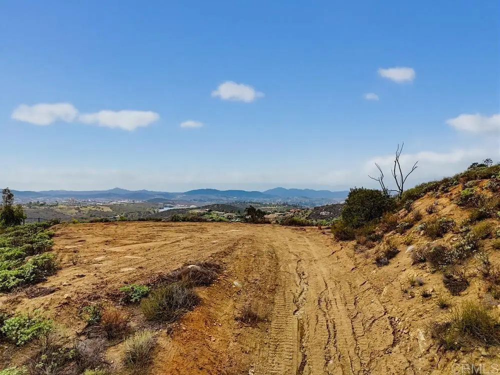 15370 Lazy Creek Rd, El Cajon, CA 92021 - #1
