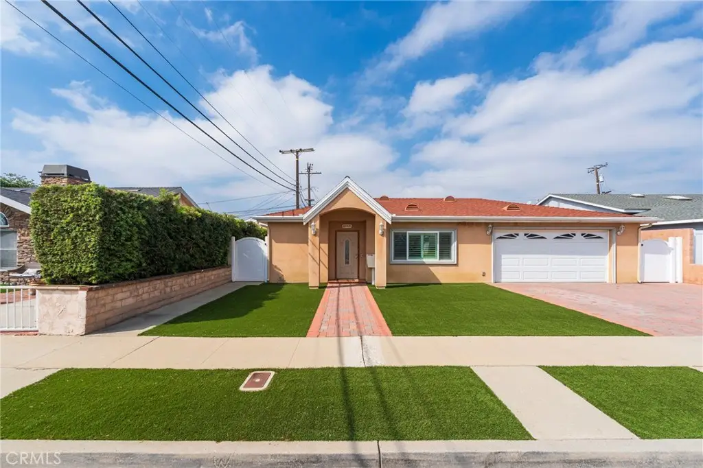 18405 Delia Ave, Torrance, CA 90504 - #1