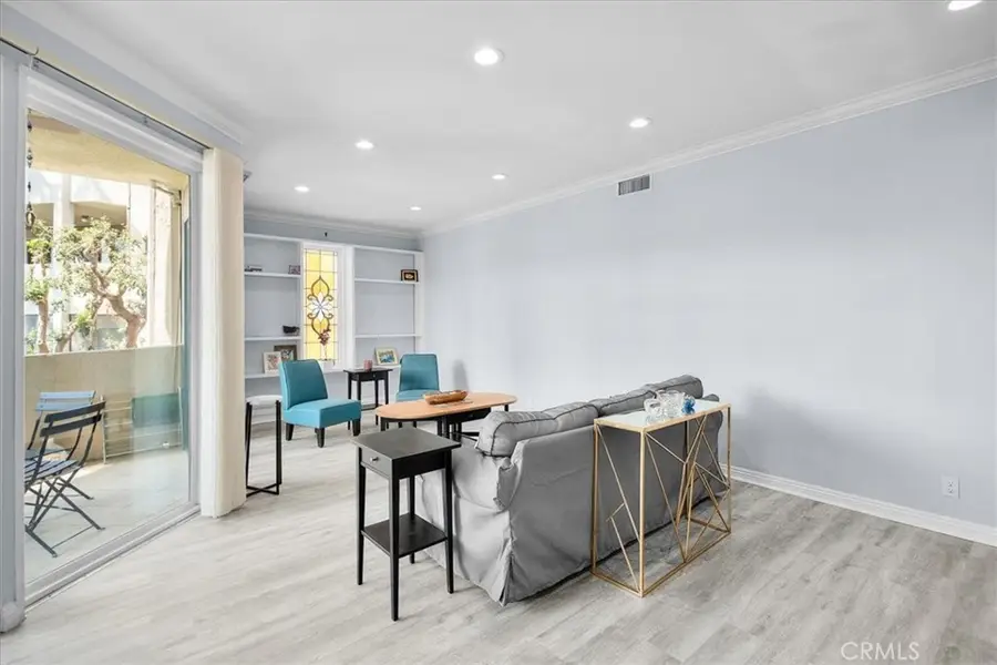 5216 Yarmouth Avenue #106, Encino, CA 91316 - #3