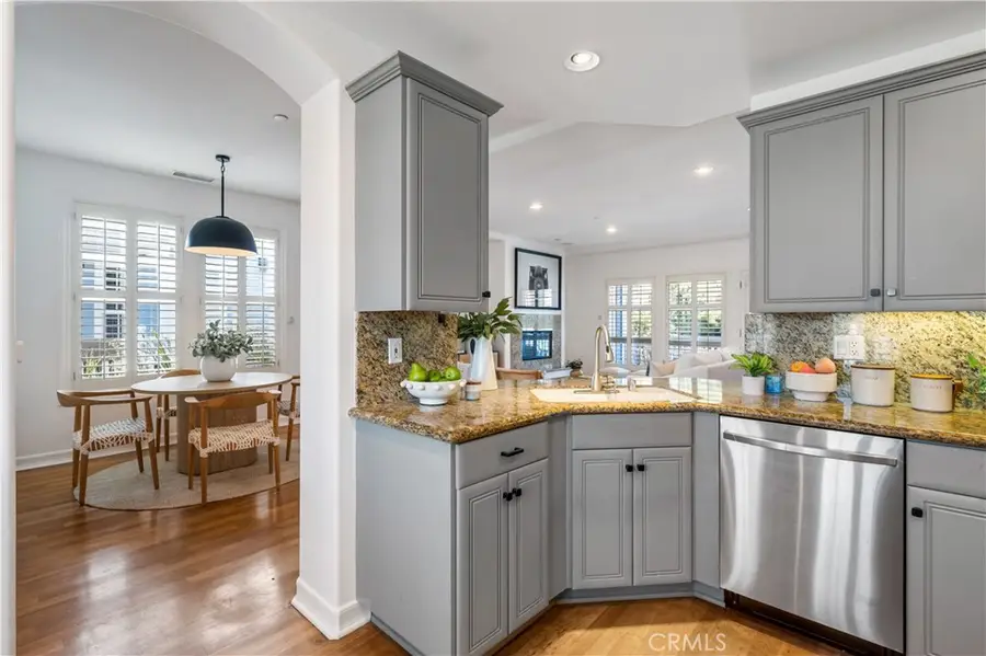 311 Aviation Place, Manhattan Beach, CA 90266 - Image #3